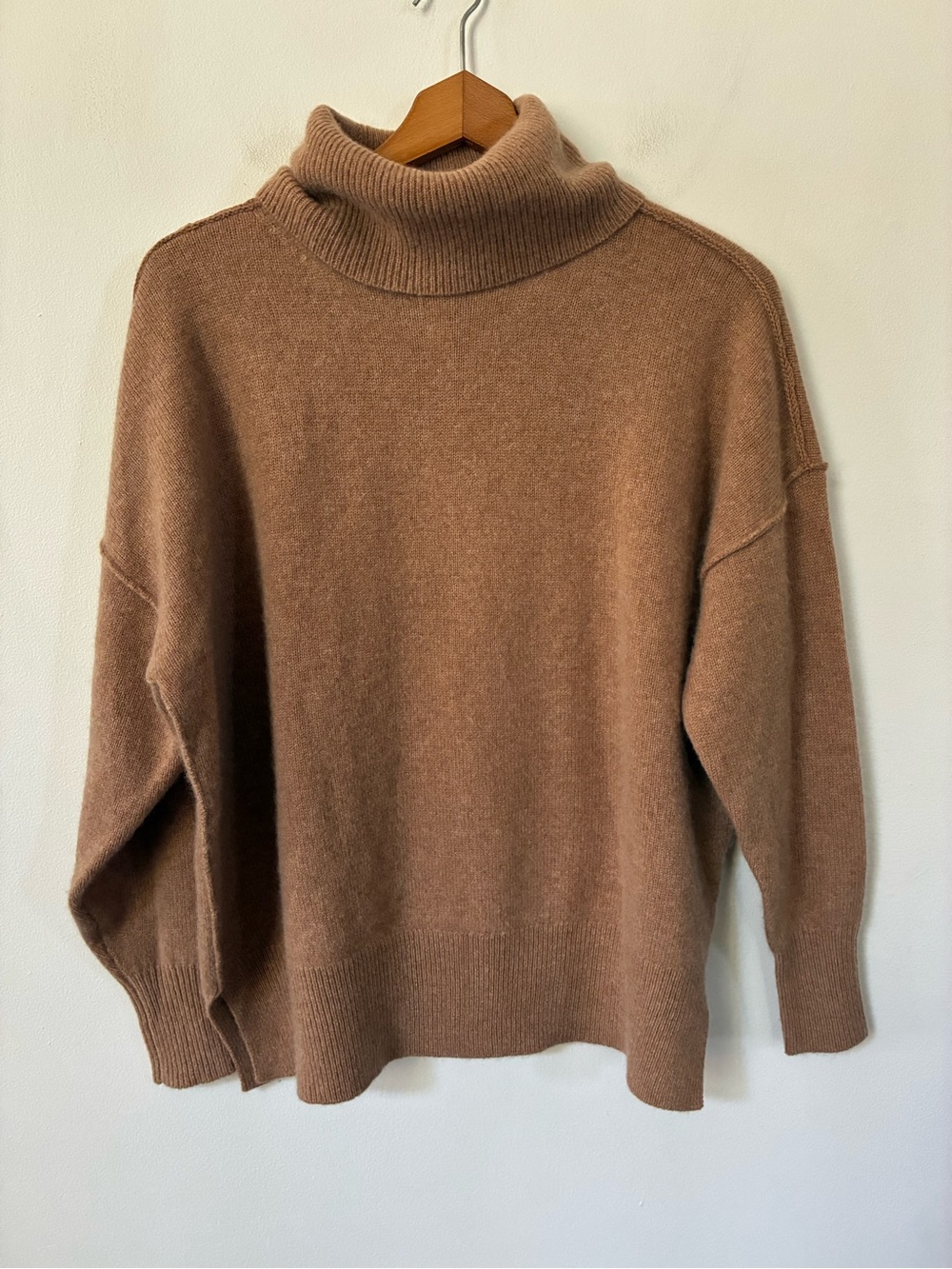 Aritzia The Group Babaton Camel 100% Cashmere Turtleneck Sweater